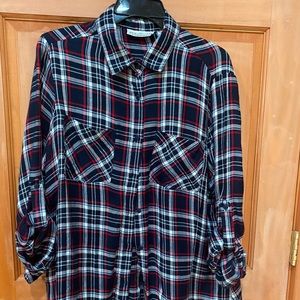 Flannel button up top excellent condition. Size large has split back.